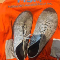 Mdm werkkleding en schoenen MDM en schoenen, som rapportert av Haven Hotel Rotterdam ved bruk av iLost