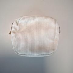 Clutch bag, as reported by Twisto using iLost