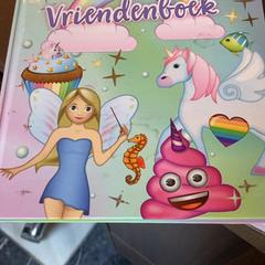 Books Vriendenboekje, as reported by Van der Valk Hotel Kasteel TerWorm using iLost