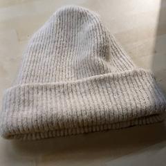 Beanie, jak nahlášeno IKEA Toulouse pomocí iLost