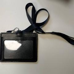 카드 소지자 - Bouyaara, iLost를 사용하여 Centraal magazijn에 보고됨