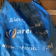 Taška Blauwe, jak nahlášeno Attractie- & Vakantiepark Slagharen pomocí iLost