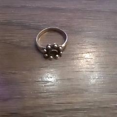 Eraztuna, gisa salatu by Leonardo Royal Hotel Amsterdam iLost erabiliz