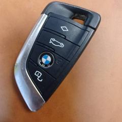 Llave de coche BMW, ha sido reportado por Connexxion Amstelland-Meerlanden Schiphol Zuid con iLost