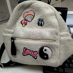 İLost kullanarak ilévia tarafından bildirildiği gibi Sırt çantası