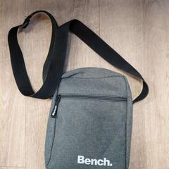 حقائب حمل وحقائب اليد Schulenberg، كما تم الإبلاغ عنه بواسطة EBS OV Poeldijk عبر iLost