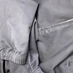 Giacca Donker blauw, come riportato da Arriva Friesland / Groningen utilizzando iLost