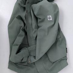 Kleding - Groene jas., rapporterat av Centraal magazijn med iLost