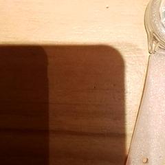 Kinder horloge Roze met glitters, como reportado por Beekse Bergen Resorts en Hotel utilizando o iLost