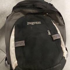 Mochila, ha sido reportado por Regio Antwerpen - Brussel con iLost