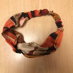 Haarband, segons ha informat Pathé Buitenhof mitjançant iLost