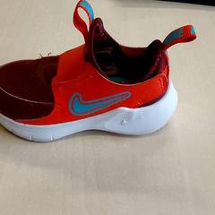 Klær - Kinderschoen, som rapportert av Regio Oost-Vlaanderen ved bruk av iLost