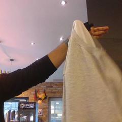 تي شيرت T-shirt، كما تم الإبلاغ عنه بواسطة MEININGER Hotel Hamburg City Center عبر iLost