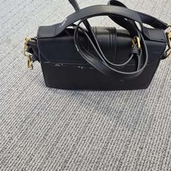 Handtasche Kurt, gemeldet von Arriva West-Brabant über iLost