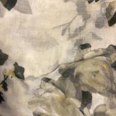 İLost kullanarak MEININGER Hotel Brussels City Center tarafından bildirildiği gibi Atkı Green yellow