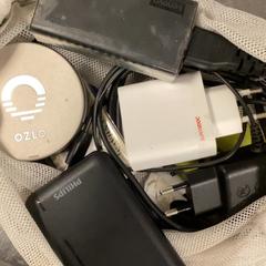 Eletrónica Chargers, power bank, EarPods, etc, como reportado por MEININGER Hotel Copenhagen utilizando o iLost