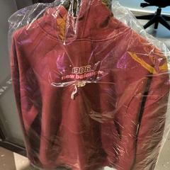 Bunda & Svazek oblečení, jak nahlášeno Room Mate Bruno pomocí iLost