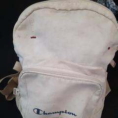 Rugzakje beige, zgłoszono przez Centraal magazijn przy użyciu iLost