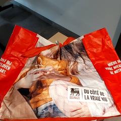 حقائب حمل وحقائب اليد - Draagtas، كما تم الإبلاغ عنه بواسطة Regio Antwerpen - Brussel عبر iLost