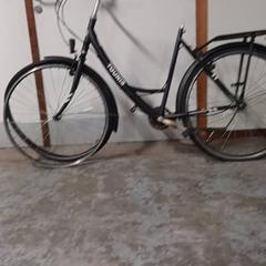 دراجة نسائية Tounis Zwart، كما تم الإبلاغ عنه بواسطة Fietsdepot Hasselt عبر iLost