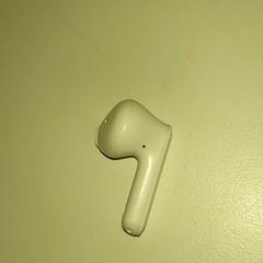 Électronique - Bluetooth oortje, a été signalé par Regio Antwerpen - Brussel utilisant iLost