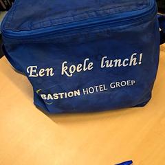 保冷バッグ がiLostで RET によって報告されました