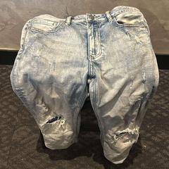 Jeans, rapporterat av Van der Valk Hotel Amsterdam-Amstel med iLost