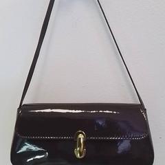 Poltsa, gisa salatu by Hermes Eindhoven iLost erabiliz