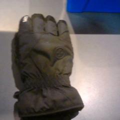 İLost kullanarak SnowWorld Landgraaf tarafından bildirildiği gibi Eldiven