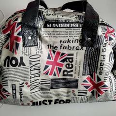 Saco, como reportado por Twisto utilizando o iLost