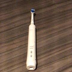 فرشاة الأسنان Witte، كما تم الإبلاغ عنه بواسطة Van der Valk Hotel Zwolle عبر iLost