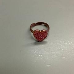 Bague Kind hart, a été signalé par Burgers' Zoo utilisant iLost