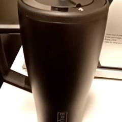 Beker, zoals gemeld door Mövenpick Hotel Amsterdam City Centre met iLost