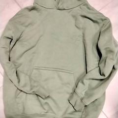 Sudadera, ha sido reportado por Gemeente Puurs-Sint-Amands con iLost