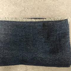 Kläder - Sjaal, rapporterat av Regio Oost-Vlaanderen med iLost