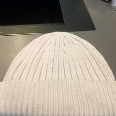 Gorro Wit, wol, segundo informou Qbuzz GD Groningen HS usando iLost