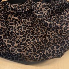 Poltsa, gisa salatu by RET iLost erabiliz