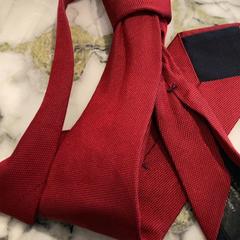 Kravata, ako bolo nahlásené Van der Valk Hotel Heerlen pomocou iLost