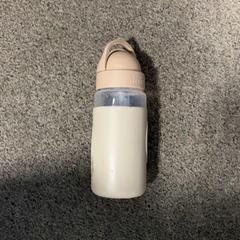 Fľaša Toekan vogel, ako bolo nahlásené Burgers' Zoo pomocou iLost