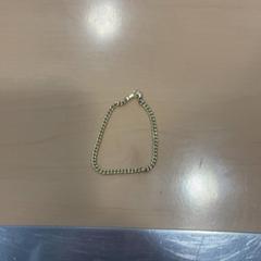 Bracelet Goudkleurig, a été signalé par Jaarbeurs utilisant iLost