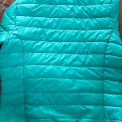 Ruházat - jas, amint azt Regio Antwerpen - Brussel az iLost segítségével jelentette.