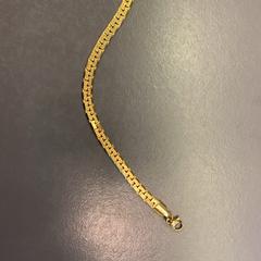 Polsera Goud, segons ha informat Eindhoven Airport mitjançant iLost