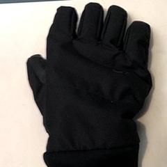Rukavice, ako bolo nahlásené IKEA Gent pomocou iLost