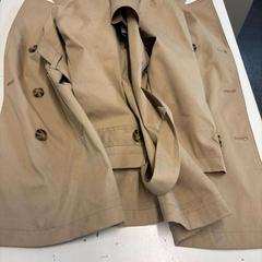 재킷 Beige, iLost를 사용하여 Avonturenpark Hellendoorn에 보고됨