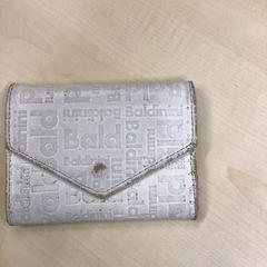 Portefeuille Spinella, a été signalé par Gemeente Nijmegen utilisant iLost