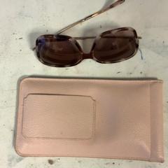 サングラス がiLostで Artis によって報告されました