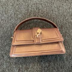 Bossa, segons ha informat Breng Arnhem mitjançant iLost