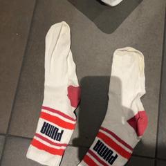 Socke Red, White, Puma, gemeldet von MEININGER Hotel Amsterdam City West über iLost