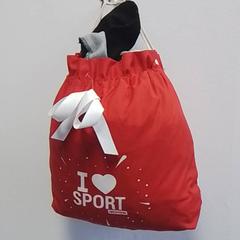 Hátizsák, amint azt Hermes Eindhoven az iLost segítségével jelentette.