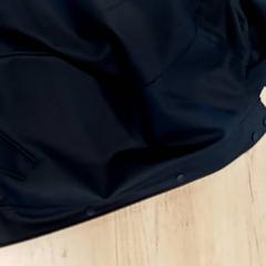 Kleding - jas, gemeldet von Centraal magazijn über iLost